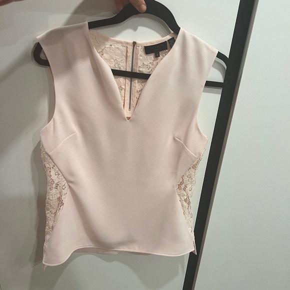 Ted Baker pink lace top.   02: like a medium 35$ - Picture 1 of 7